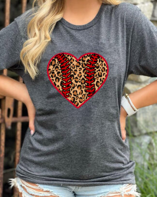 baseball heart leopard unisex Gildan Short-Sleeve T-Shirt